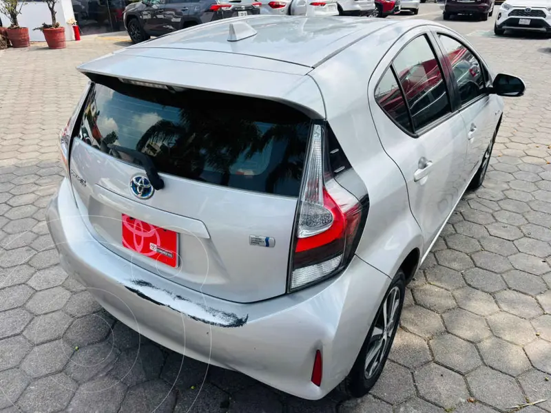 toyota prius-c