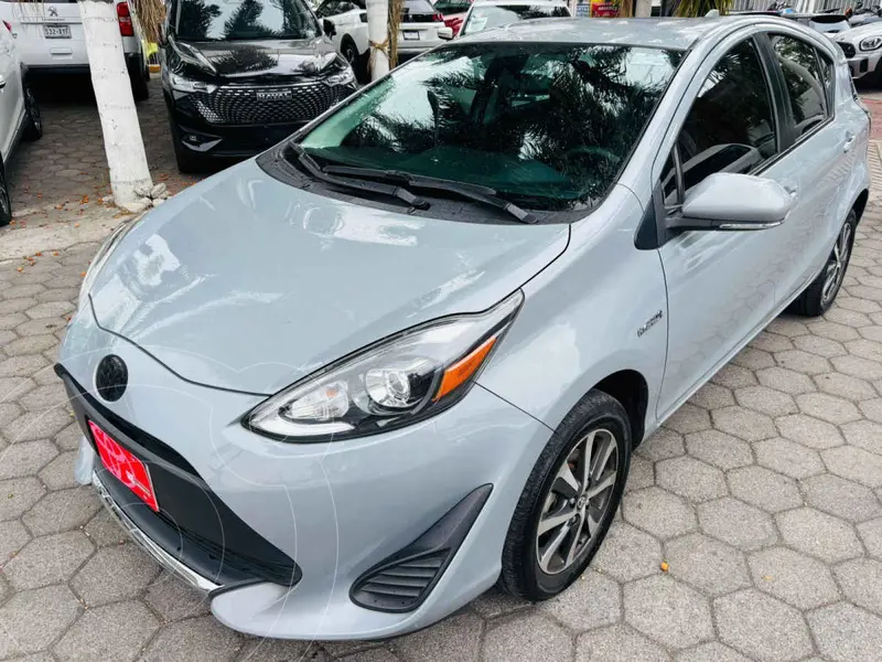 Foto Toyota Prius C 1.5L usado (2021) color Gris precio $297,000