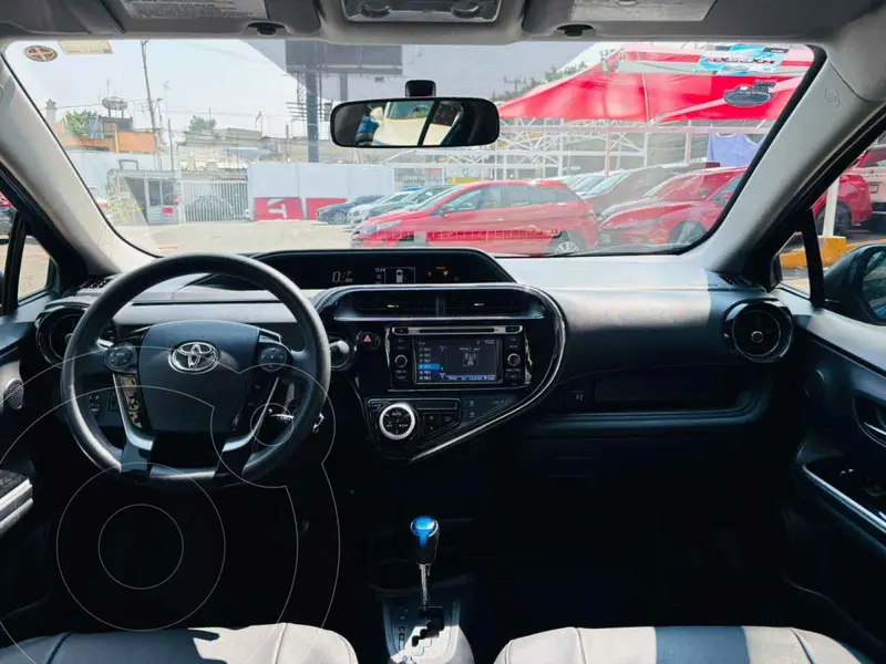 toyota prius-c