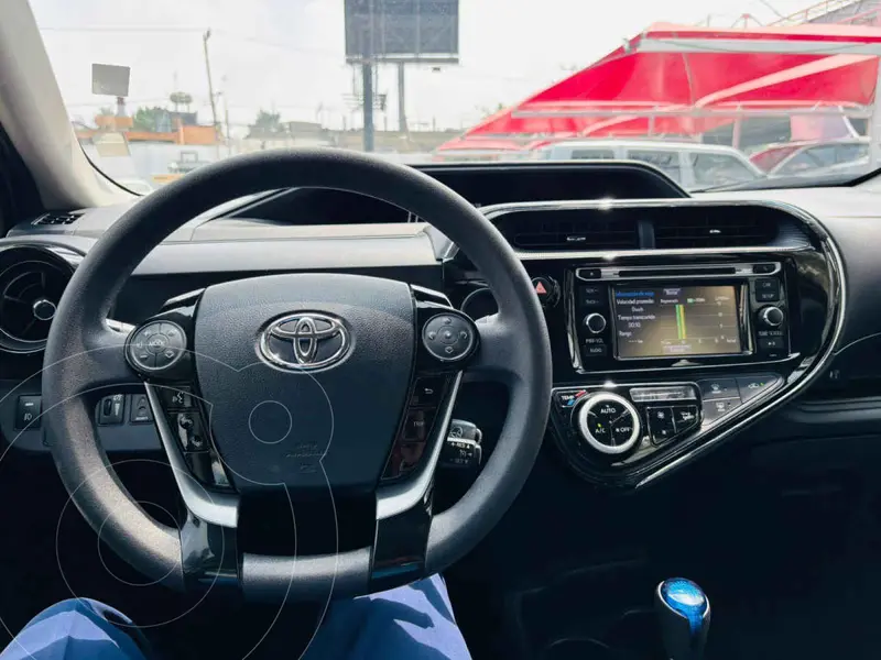 toyota prius-c
