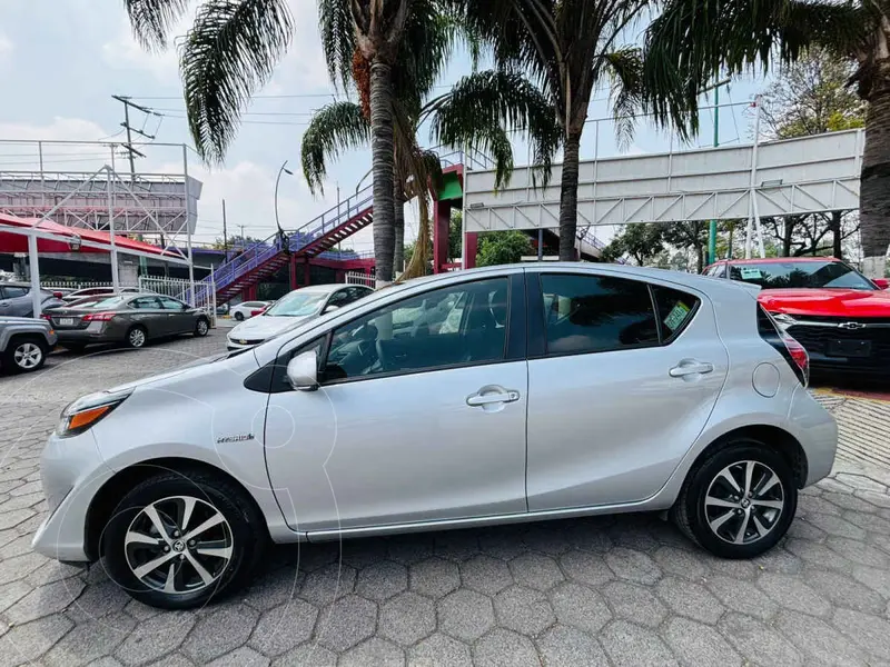 toyota prius-c