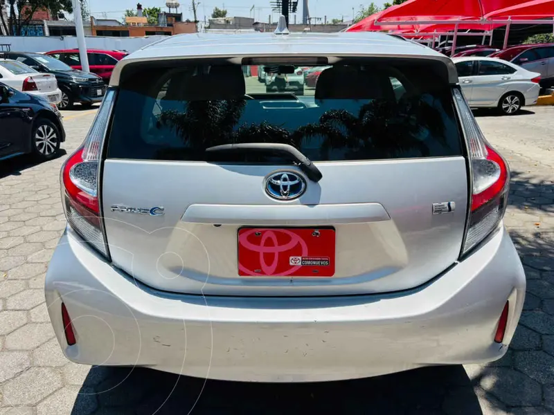 toyota prius-c
