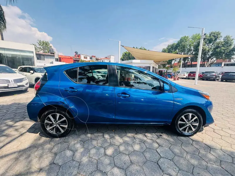 toyota prius-c