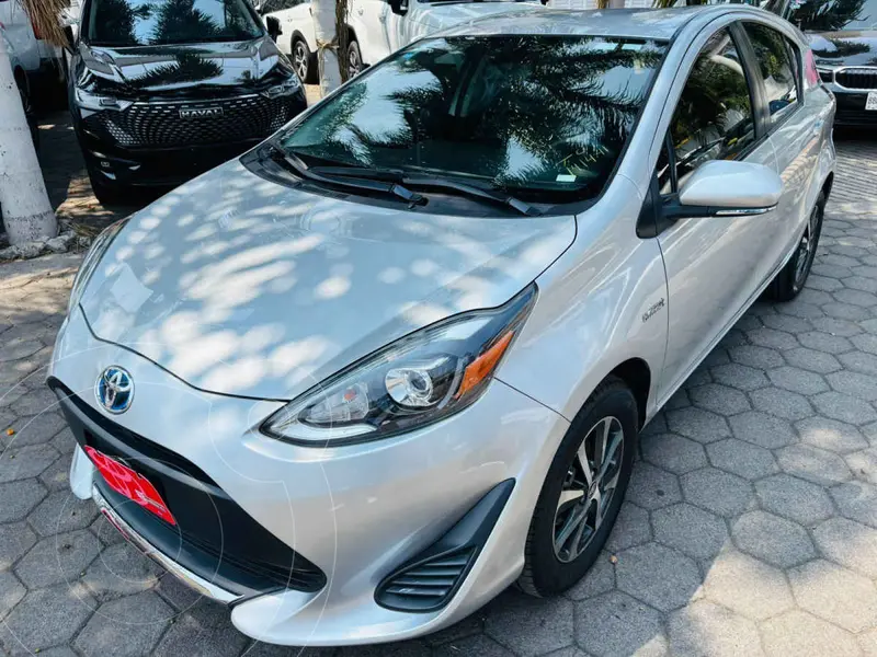 Foto Toyota Prius C 1.5L usado (2021) color Plata precio $327,000
