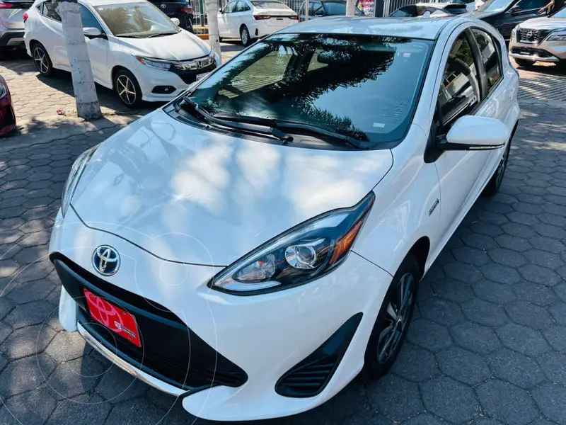 Foto Toyota Prius C 1.5L usado (2021) color Blanco financiado en mensualidades(enganche $78,744 mensualidades desde $6,994)