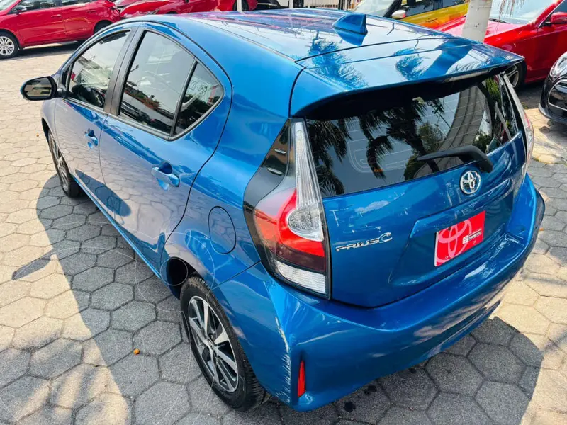 toyota prius-c