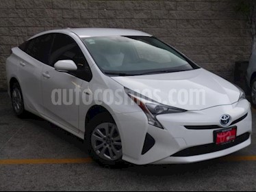 Foto Toyota Prius 5p Base Hibrido L4/1.8 Aut usado (2017) color Blanco precio $300,000