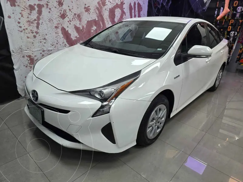Foto Toyota Prius Premium SR usado (2018) color Blanco financiado en mensualidades(enganche $70,620 mensualidades desde $6,967)