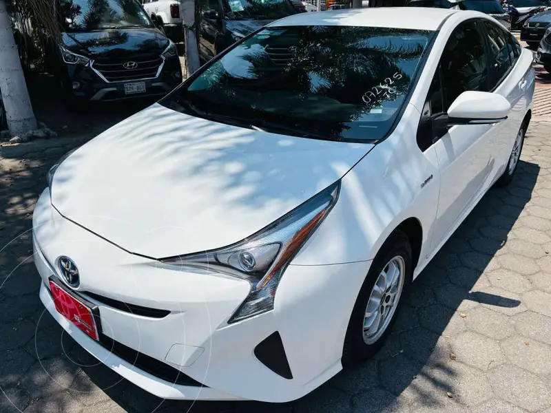 Toyota Prius BASE usado (2018) color Blanco precio $257,000