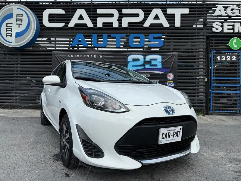 Foto Toyota Prius Premium usado (2021) color Blanco precio $299,000