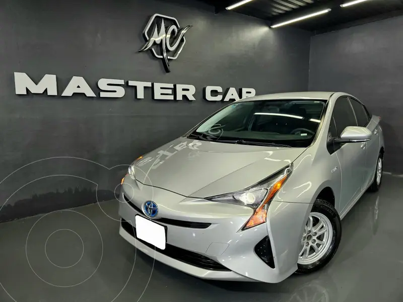 Foto Toyota Prius BASE usado (2017) color plateado precio $255,000