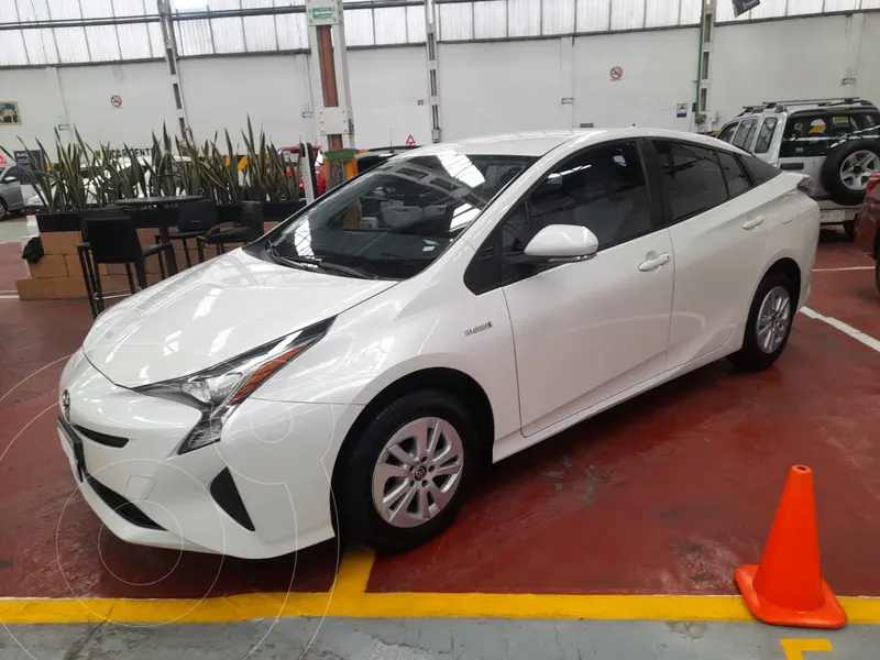 Foto Toyota Prius Premium usado (2018) color Blanco financiado en mensualidades(enganche $72,500 mensualidades desde $6,500)