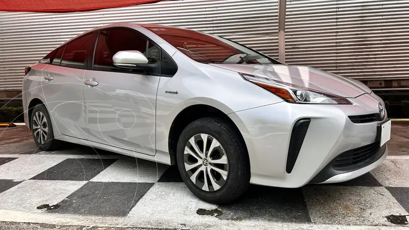 Foto Toyota Prius Base usado (2020) color plateado precio $350,000