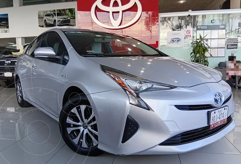 Foto Toyota Prius Premium usado (2016) color plateado precio $260,000