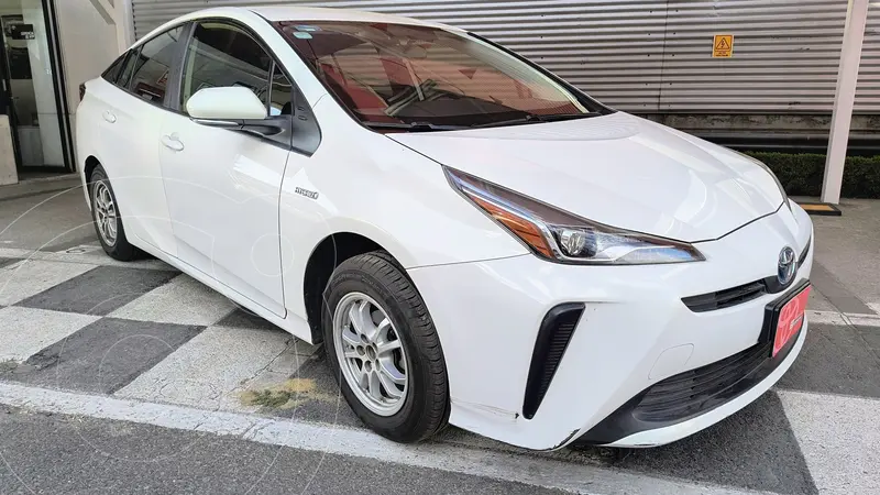 Foto Toyota Prius BASE usado (2019) color Blanco financiado en mensualidades(enganche $115,500 mensualidades desde $4,076)
