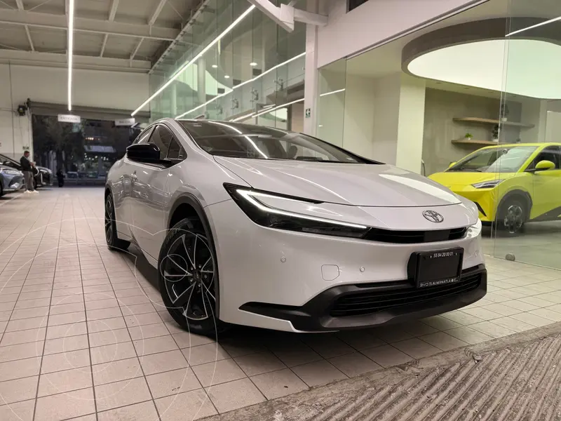 Foto Toyota Prius Premium usado (2023) color Blanco financiado en mensualidades(enganche $213,138 mensualidades desde $9,156)