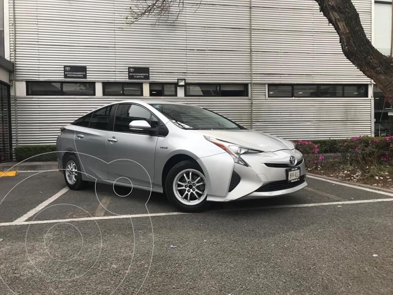 Toyota Prius BASE usado (2016) color Plata Dorado precio $240,000
