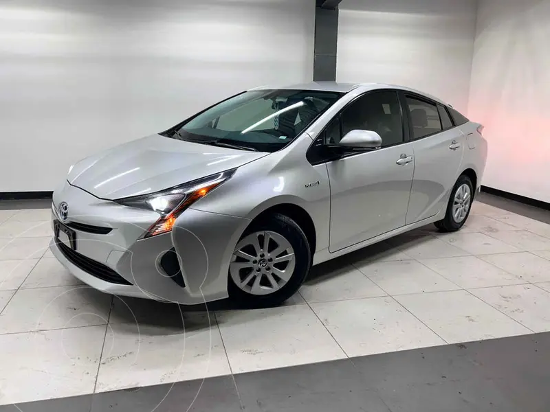 Foto Toyota Prius BASE usado (2017) color Plata financiado en mensualidades(enganche $55,000 mensualidades desde $5,426)