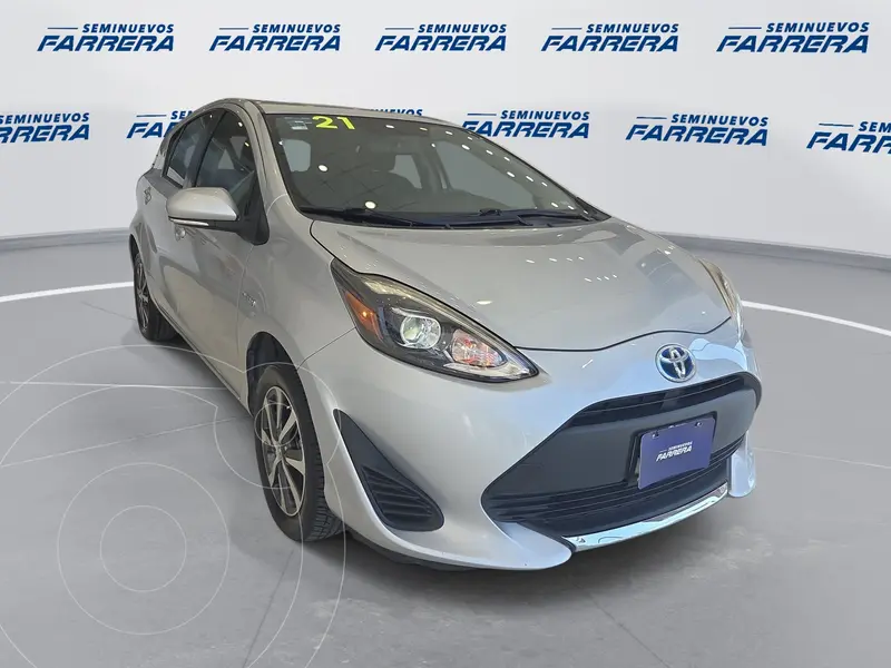 Foto Toyota Prius Base usado (2021) color plateado precio $285,000
