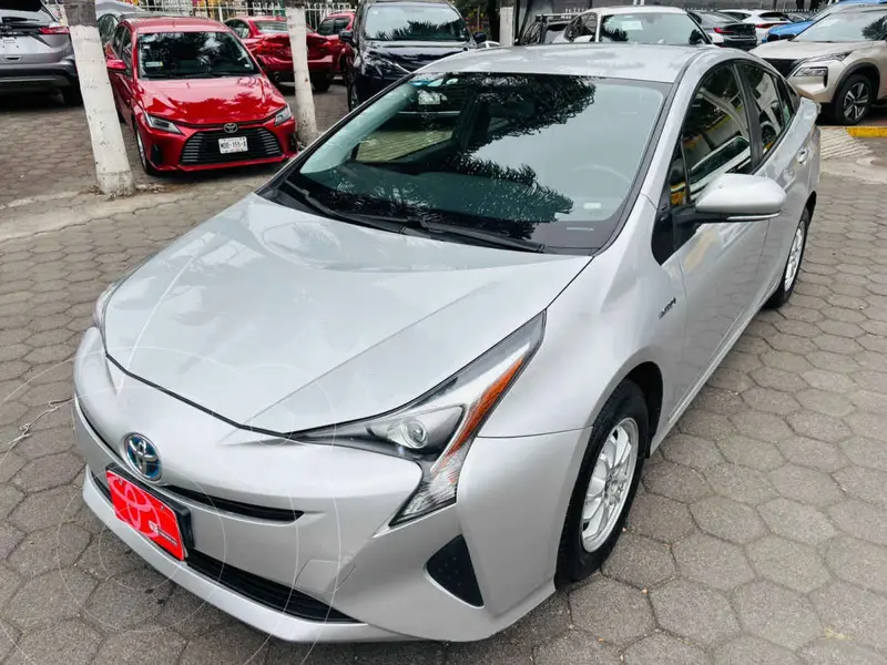 Foto Toyota Prius BASE usado (2017) color Plata precio $249,000