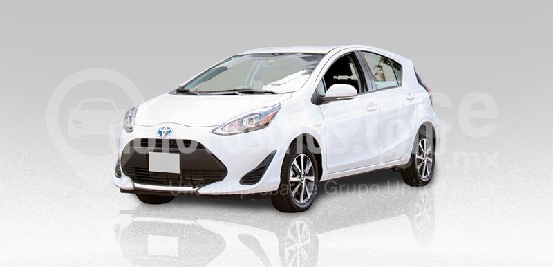 Toyota Prius Premium usado (2020) color Blanco precio $320,000