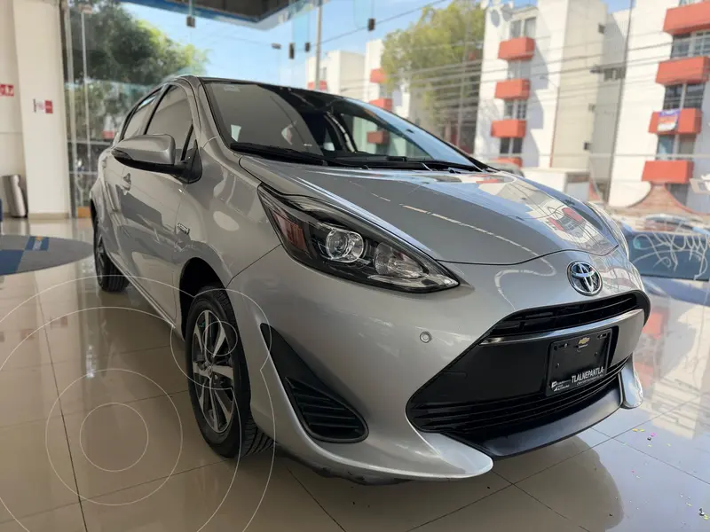 Foto Toyota Prius BASE usado (2018) color plateado precio $249,000