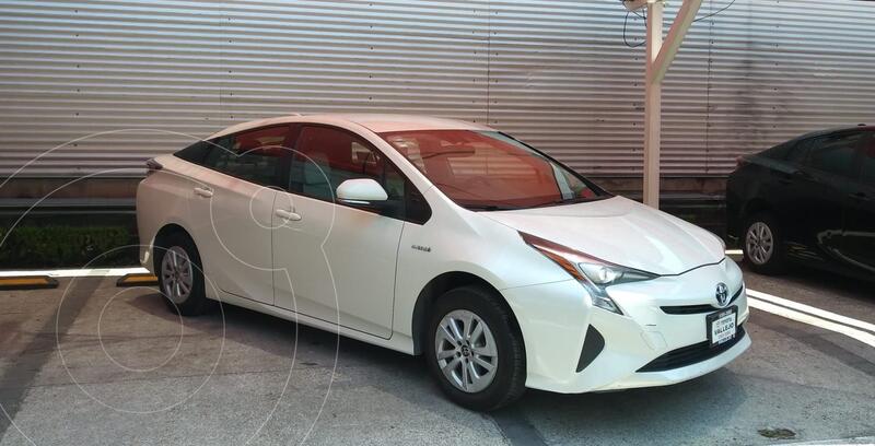 Foto Toyota Prius Premium SR usado (2017) color Blanco precio $390,000