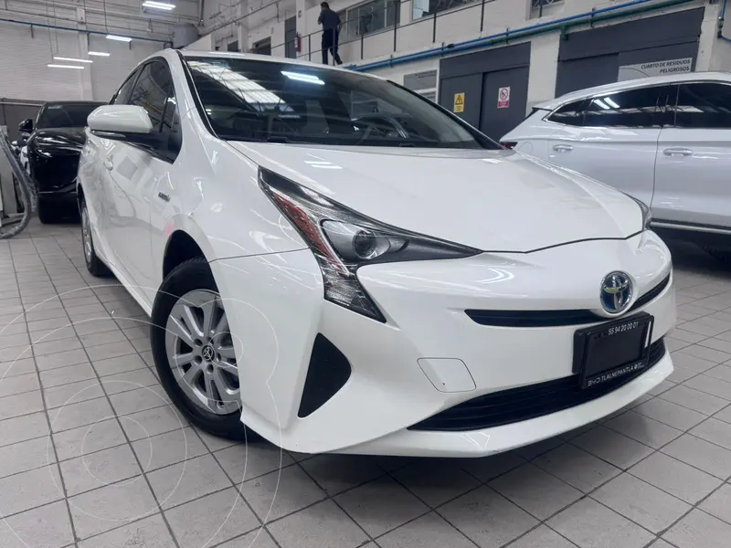 Foto Toyota Prius Premium usado (2017) color Blanco precio $269,900