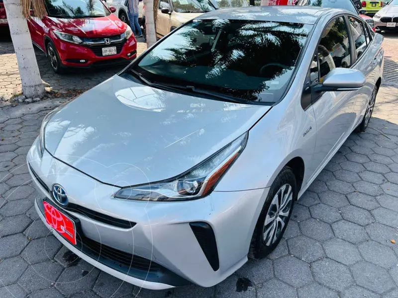 Foto Toyota Prius Base usado (2021) color Plata financiado en mensualidades(enganche $95,944 mensualidades desde $8,522)
