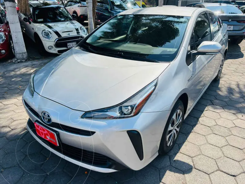 Foto Toyota Prius Base usado (2021) color Plata financiado en mensualidades(enganche $93,256 mensualidades desde $8,283)