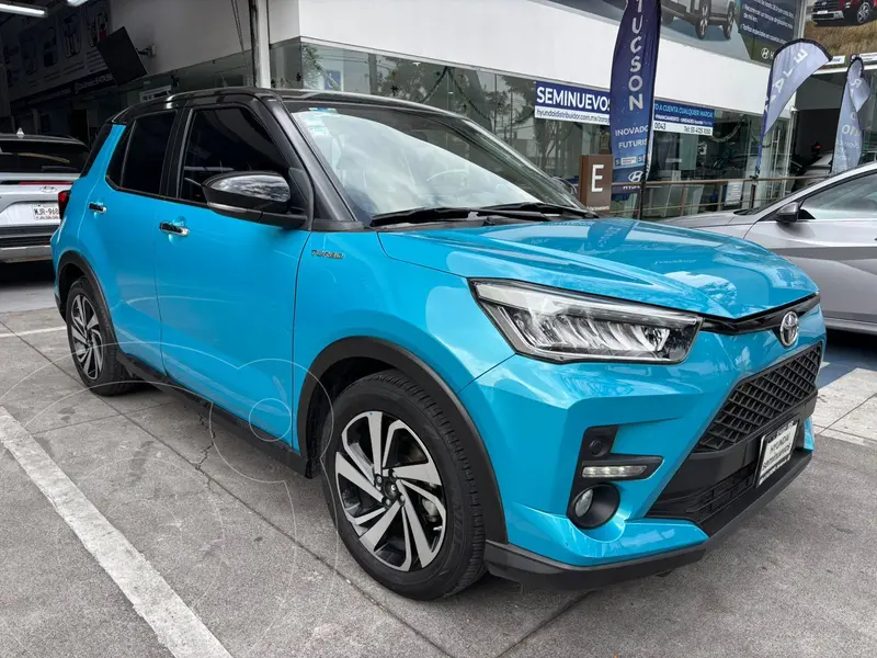 Foto Toyota Raize XLE Aut Bi-Tono usado (2023) color Turquesa financiado en mensualidades(enganche $135,850 mensualidades desde $5,716)