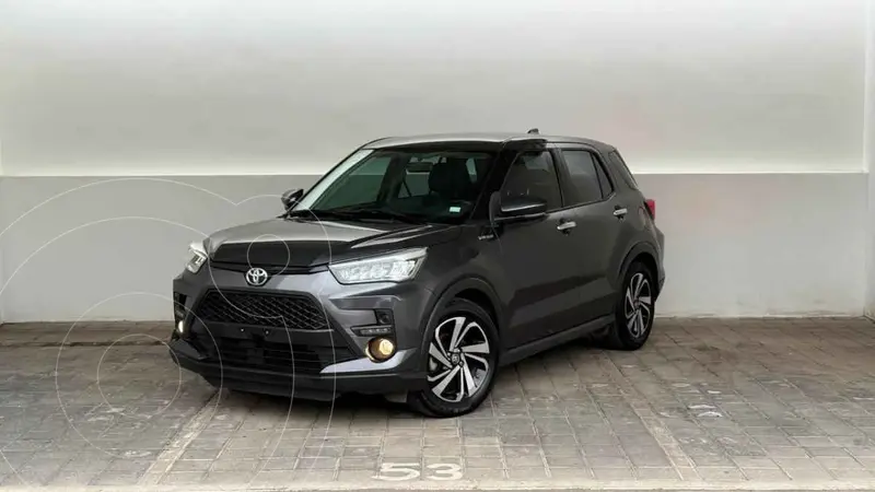 Foto Toyota Raize XLE Aut usado (2025) color Gris financiado en mensualidades(enganche $85,580 mensualidades desde $8,442)