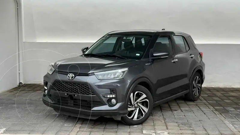 Foto Toyota Raize XLE Aut usado (2024) color Gris financiado en mensualidades(enganche $75,460 mensualidades desde $7,444)