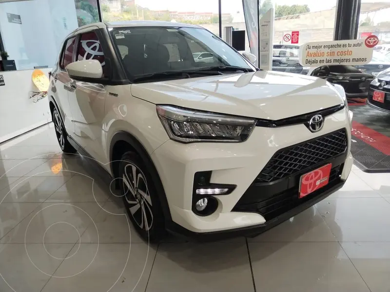 Foto Toyota Raize XLE usado (2024) color Blanco financiado en mensualidades(enganche $154,200 mensualidades desde $6,624)