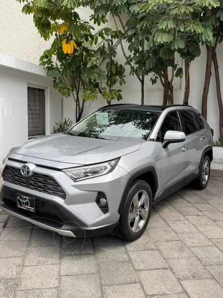 Foto Toyota RAV4 HEV Limited usado (2019) color Plata precio $490,000