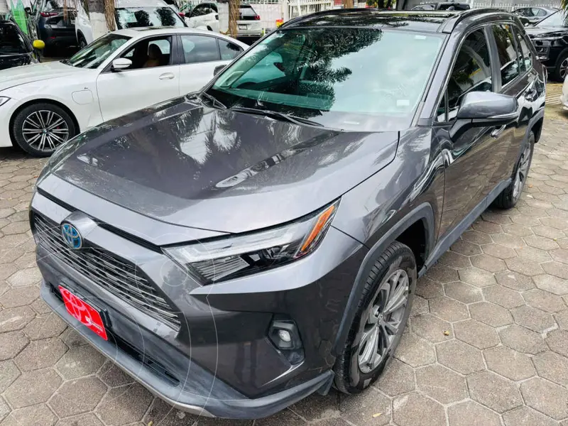 Foto Toyota RAV4 HEV Limited usado (2024) color Gris financiado en mensualidades(enganche $208,819 mensualidades desde $18,548)