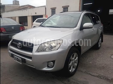 Toyota RAV4 2.4L 4x4 Aut usado (2011) color Gris Claro precio $595.000