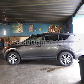 Toyota RAV4 2.4L Limited 4WD usado (2017) color Negro precio $310,000