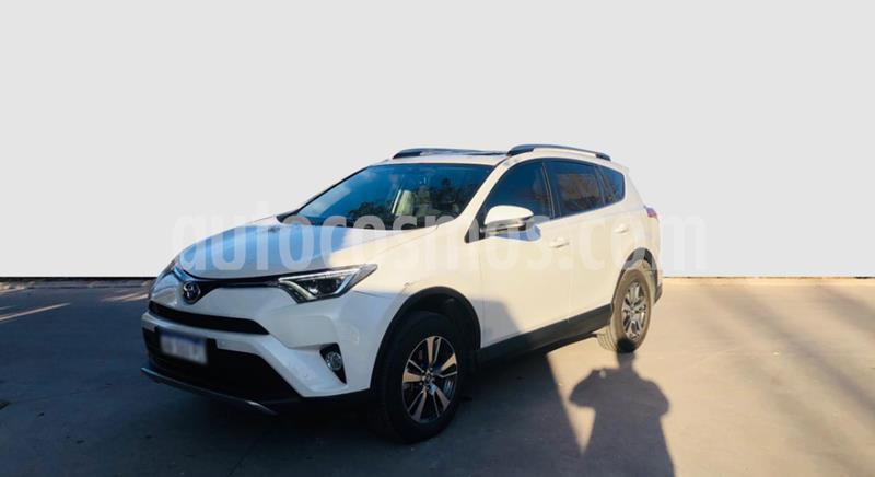 Toyota RAV4 HV 2.5 XLE 4x2 Hibrida usado (2017) color Blanco precio $3.350.000