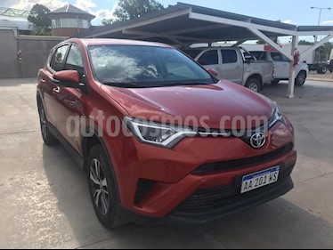 Toyota RAV4 2.0L 4x4 TD usado (2016) color Naranja precio $1.750.000