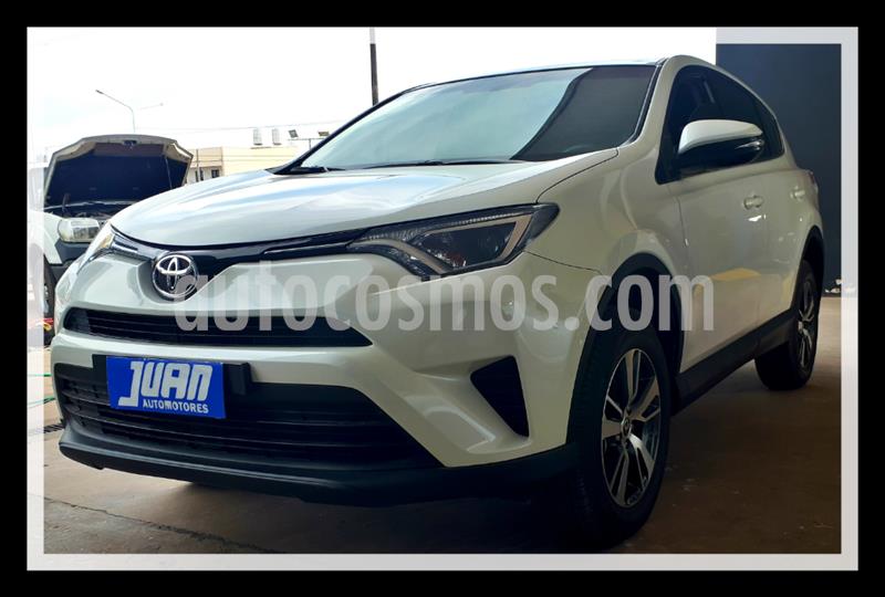 Toyota RAV4 HV 2.5 XLE 4x2 Hibrida usado (2019) color Blanco precio $2.590.000
