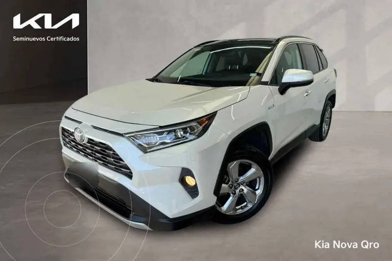 Foto Toyota RAV4 Limited usado (2021) color Blanco financiado en mensualidades(enganche $138,975 mensualidades desde $11,930)