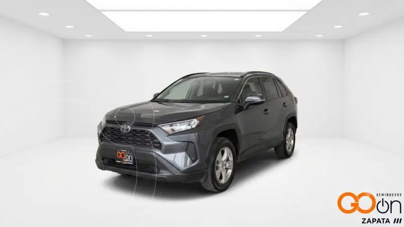 Foto Toyota RAV4 LE usado (2022) color TOYGRGRIS precio $439,000