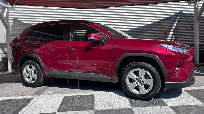 Foto Toyota RAV4 XLE usado (2020) color Rojo precio $420,000