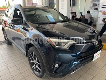 Toyota RAV4 SE 4WD usado (2017) color Azul precio $349,900
