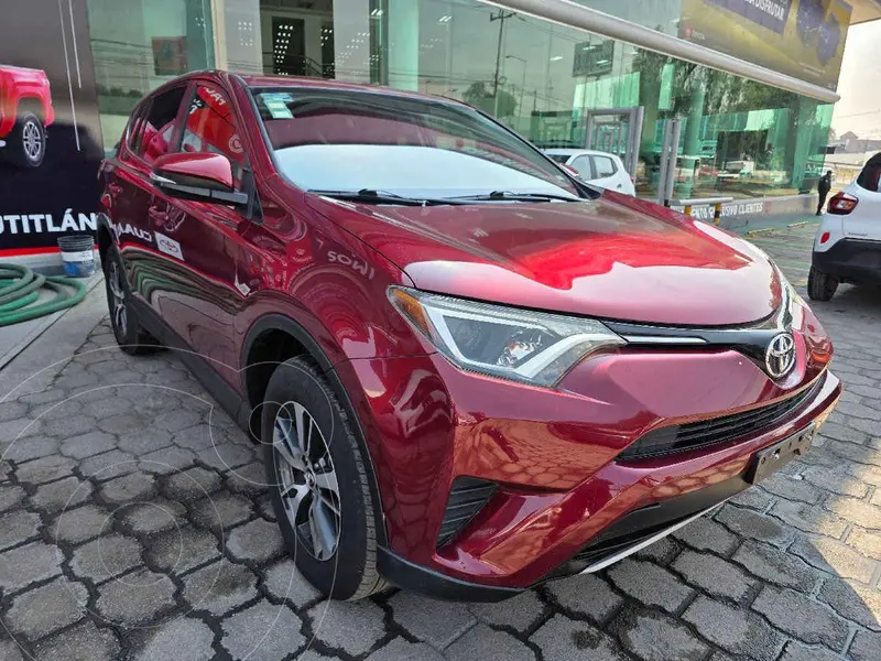 Foto Toyota RAV4 XLE usado (2018) color Rojo precio $370,000