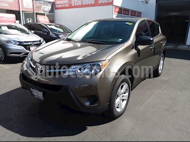 Toyota RAV4 LE usado (2014) color Bronce precio $230,000