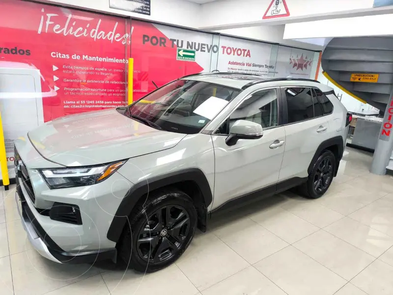 Foto Toyota RAV4 Adventure usado (2023) color Plata financiado en mensualidades(enganche $125,400 mensualidades desde $12,371)