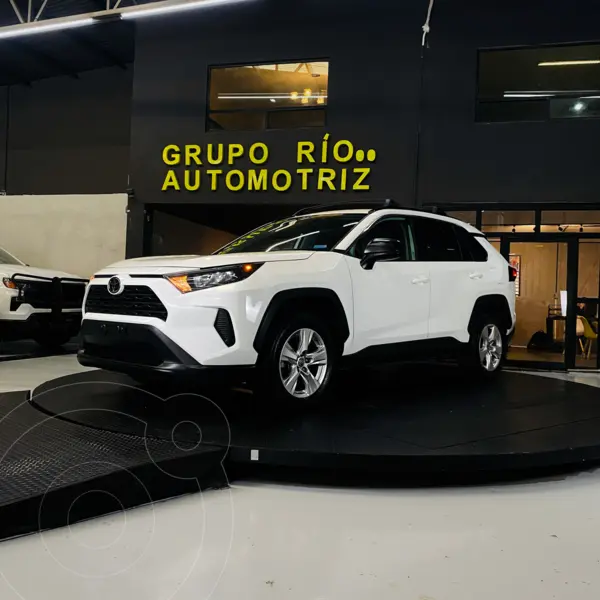 Foto Toyota RAV4 LE usado (2021) color Blanco financiado en mensualidades(enganche $47,652 mensualidades desde $10,047)