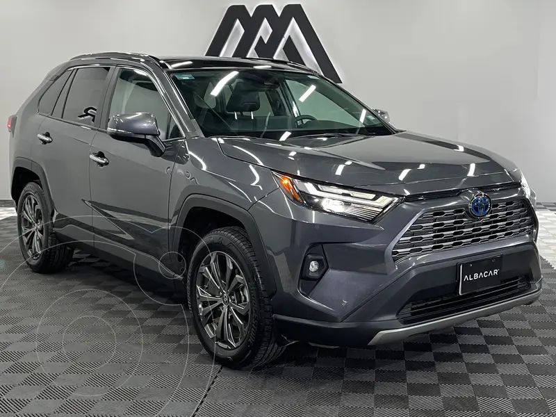 Foto Toyota RAV4 Limited usado (2024) color Gris precio $729,999